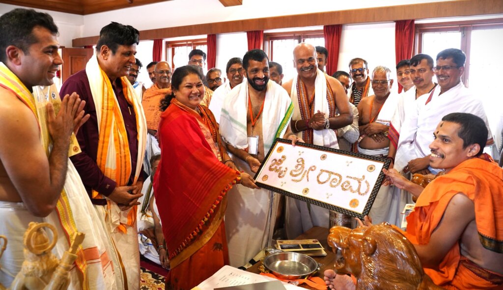 d3da4029 b123 46d4 910f b11c877711db