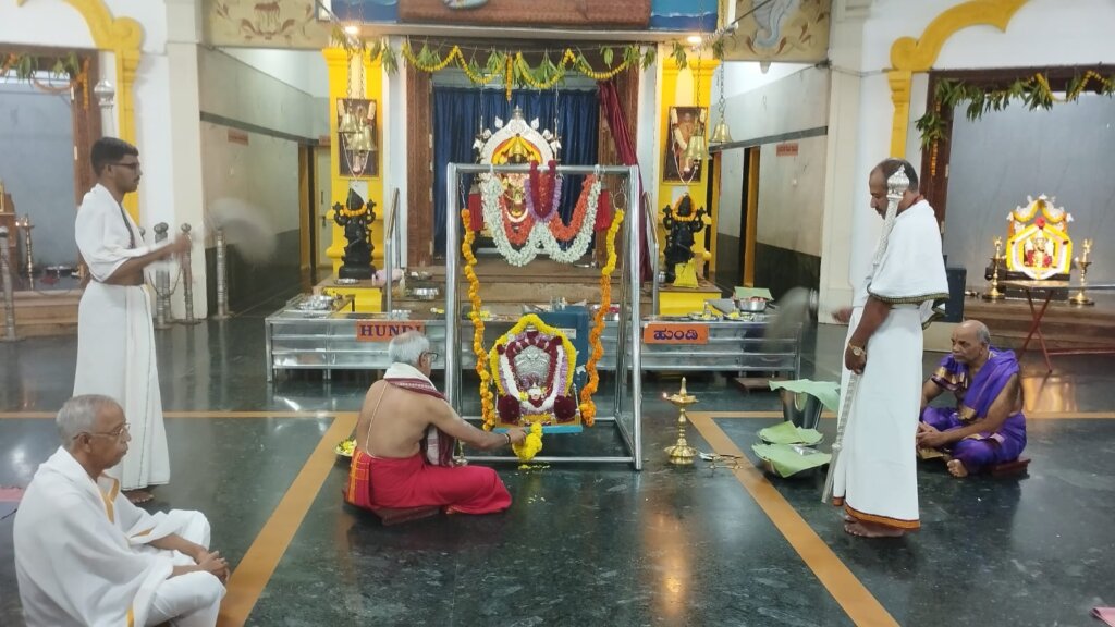 4a8de552 b2ae 47a0 b0d3 5a22078d79ff